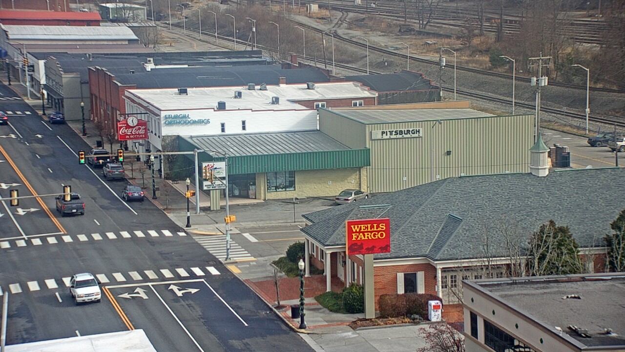 Thumbnail for current weather camera view from Hotel Norton in Norton, Virginia