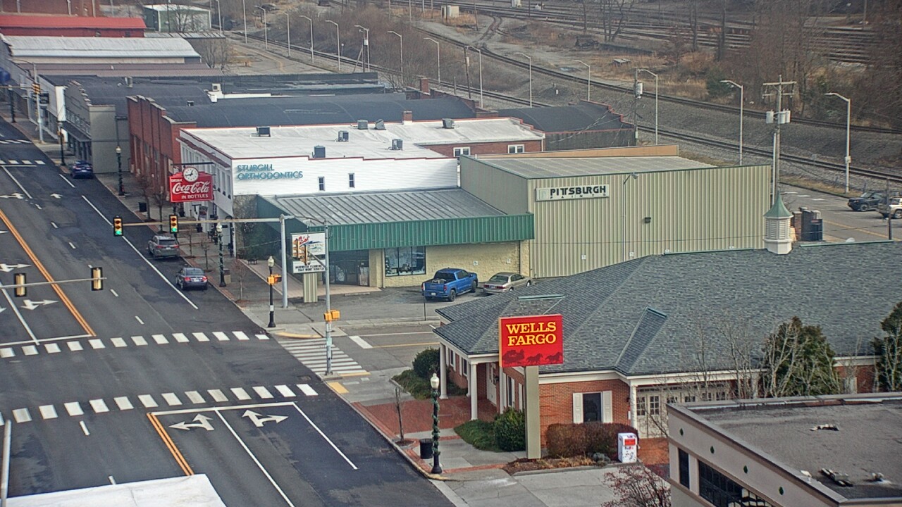 Thumbnail for current weather camera view from Hotel Norton in Norton, Virginia