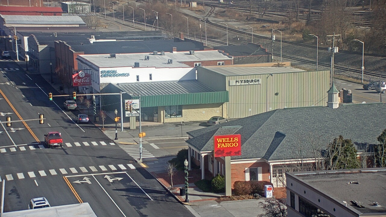 Thumbnail for current weather camera view from Hotel Norton in Norton, Virginia