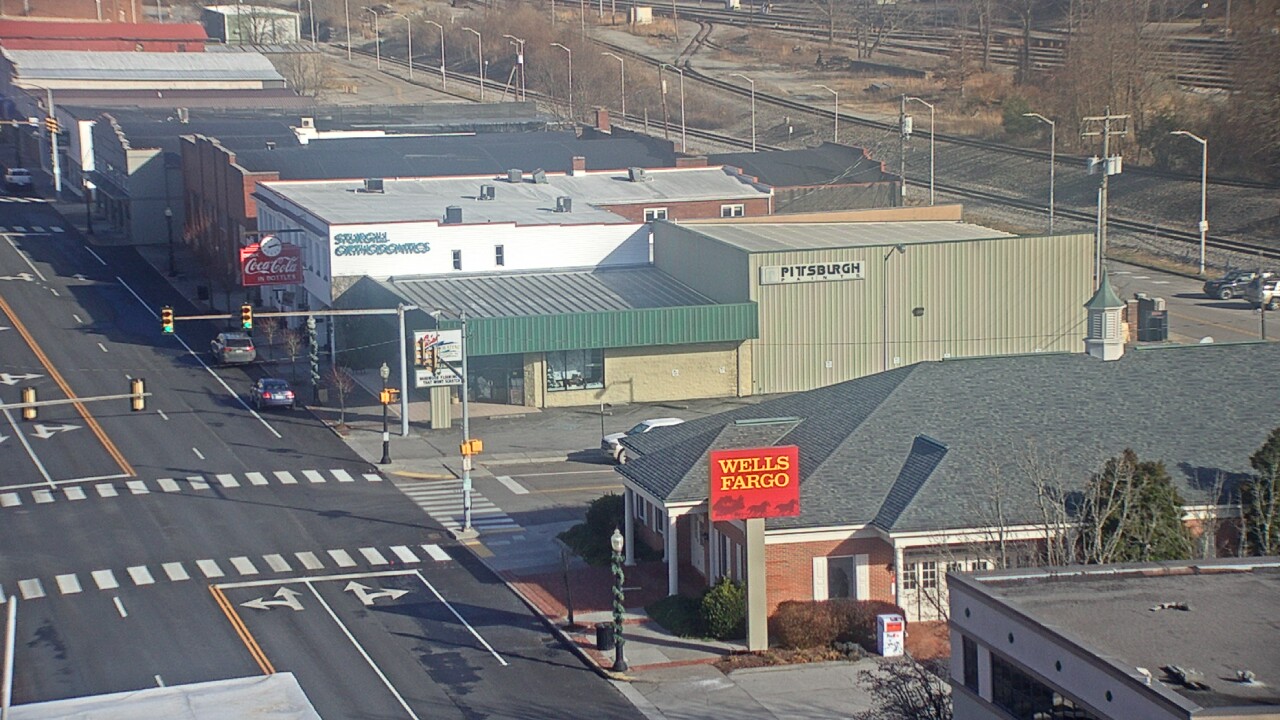 Thumbnail for current weather camera view from Hotel Norton in Norton, Virginia