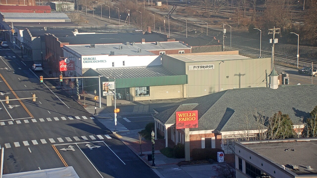 Thumbnail for current weather camera view from Hotel Norton in Norton, Virginia