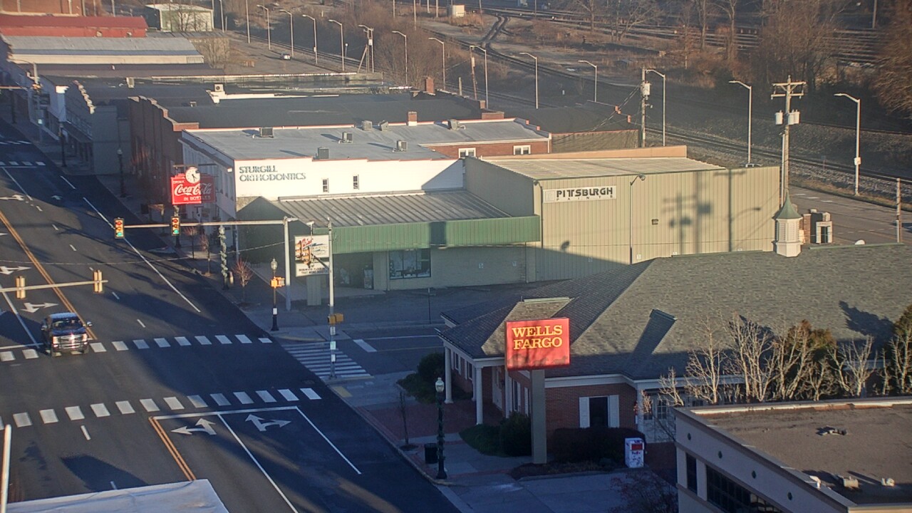 Thumbnail for current weather camera view from Hotel Norton in Norton, Virginia