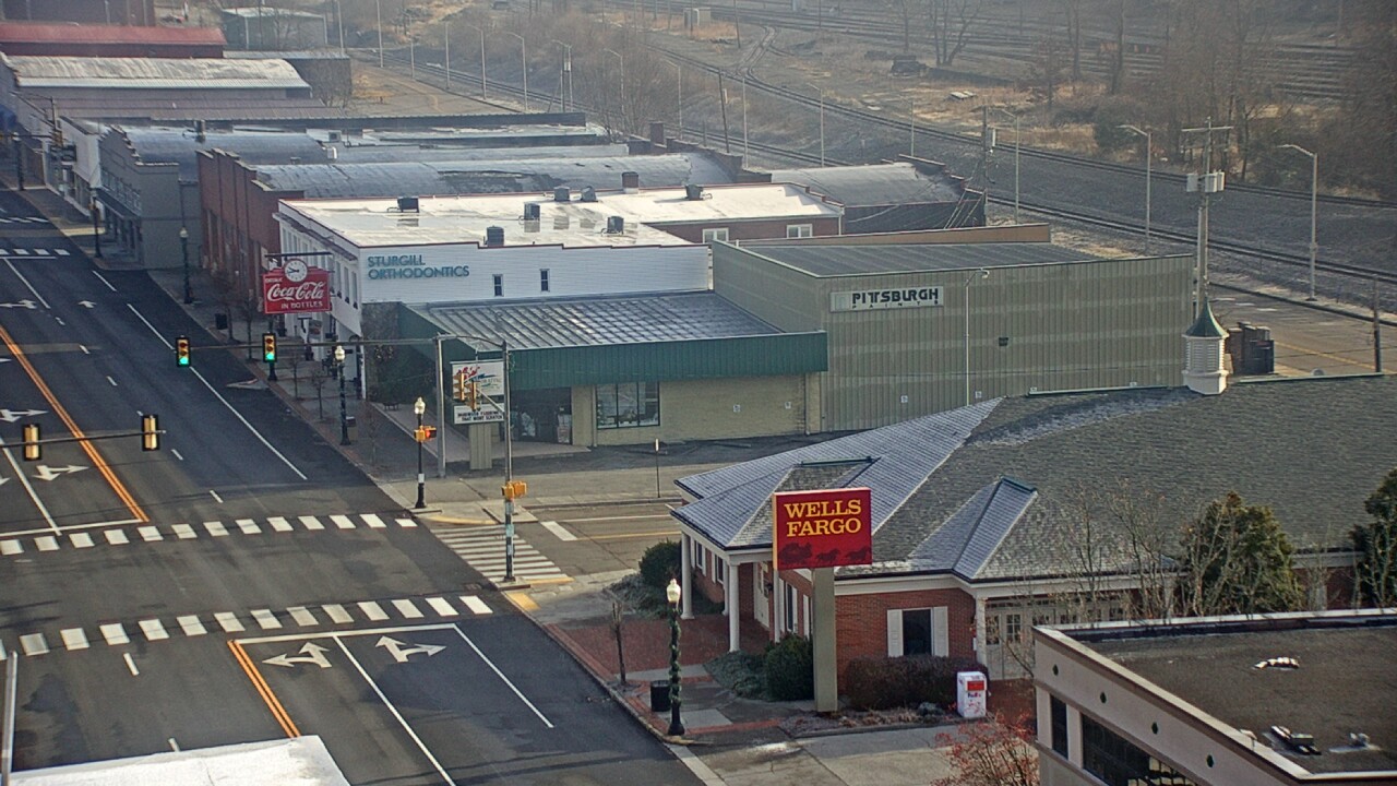 Thumbnail for current weather camera view from Hotel Norton in Norton, Virginia