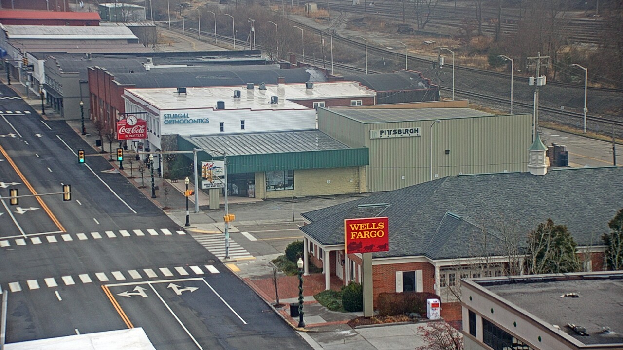 Thumbnail for current weather camera view from Hotel Norton in Norton, Virginia