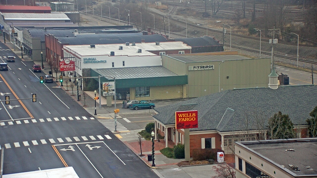 Thumbnail for current weather camera view from Hotel Norton in Norton, Virginia
