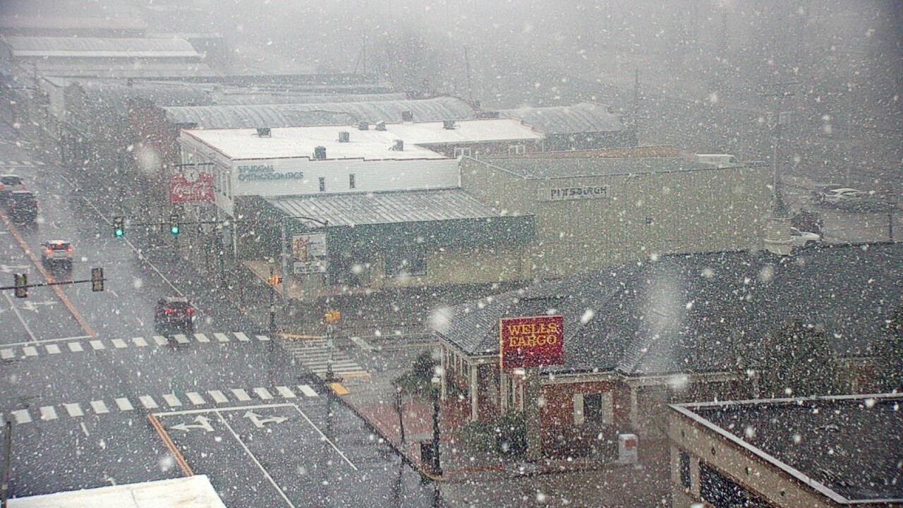 Thumbnail for current weather camera view from Hotel Norton in Norton, Virginia