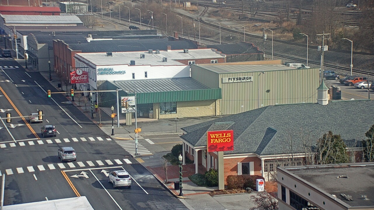 Thumbnail for current weather camera view from Hotel Norton in Norton, Virginia