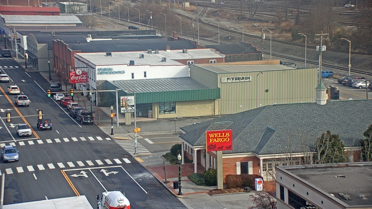 Thumbnail for current weather camera view from Hotel Norton in Norton, Virginia