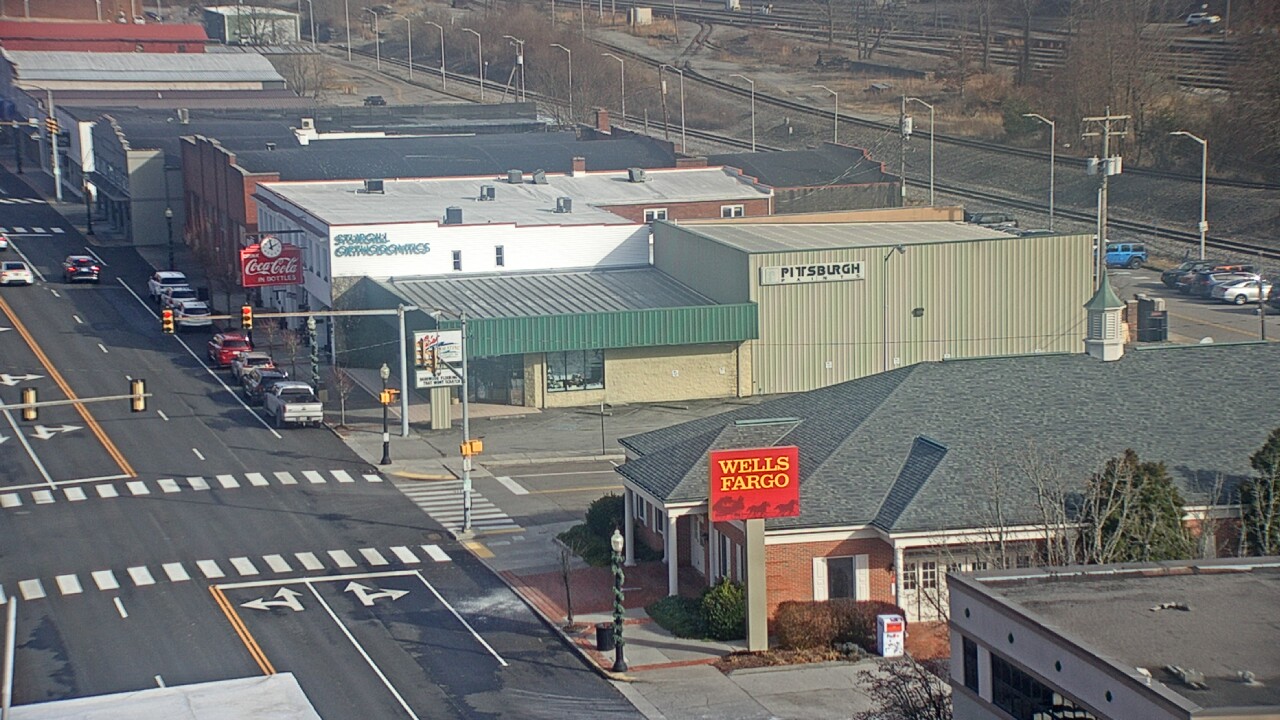 Thumbnail for current weather camera view from Hotel Norton in Norton, Virginia