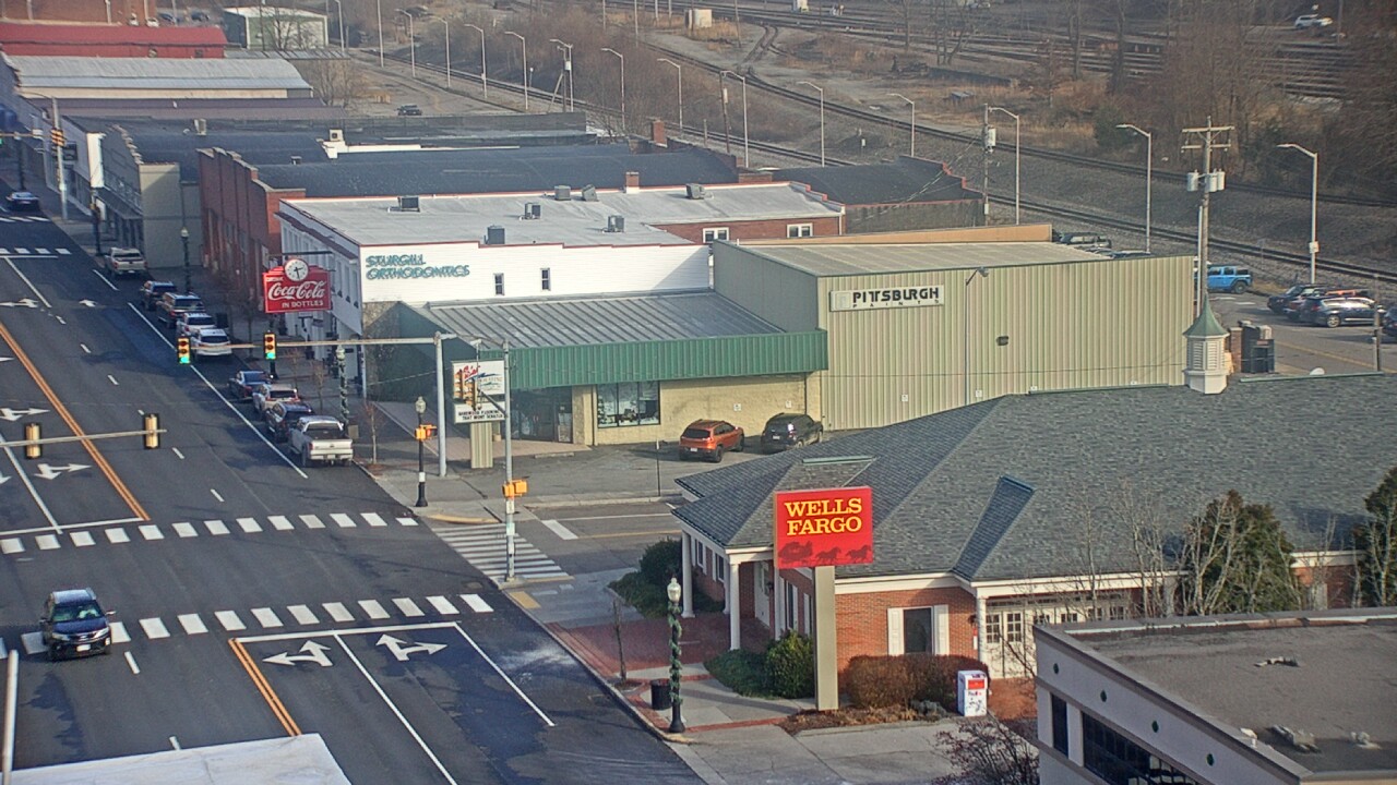Thumbnail for current weather camera view from Hotel Norton in Norton, Virginia