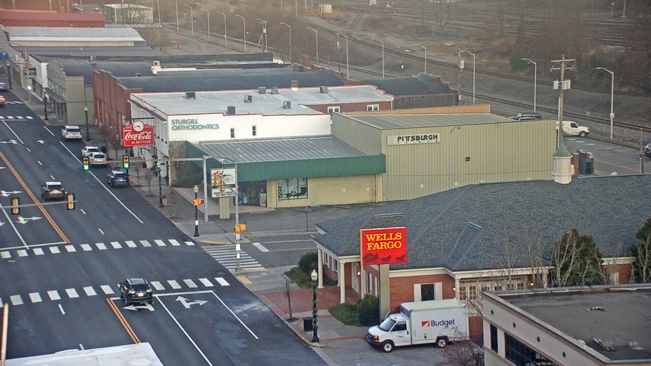 Thumbnail for current weather camera view from Hotel Norton in Norton, Virginia