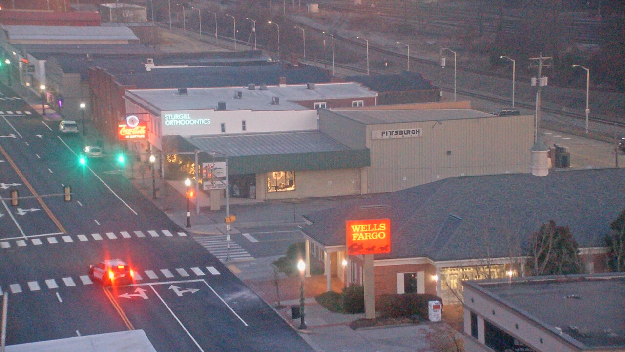 Thumbnail for current weather camera view from Hotel Norton in Norton, Virginia