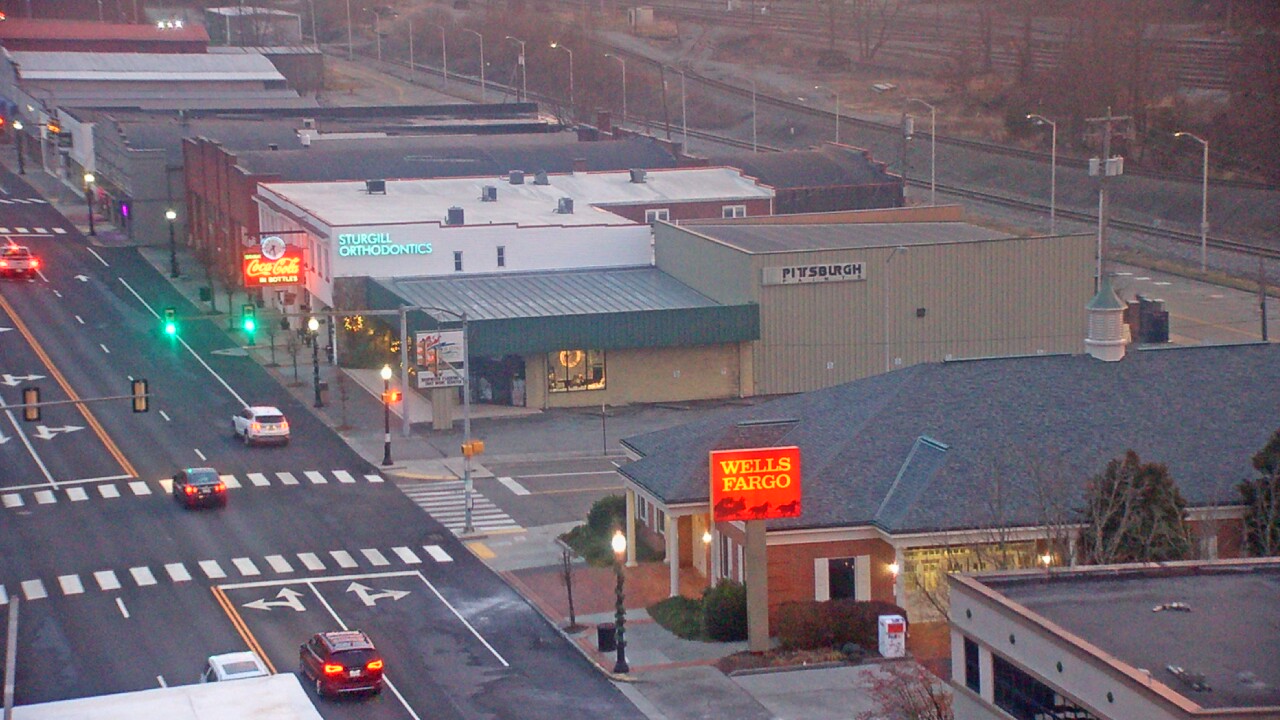 Thumbnail for current weather camera view from Hotel Norton in Norton, Virginia
