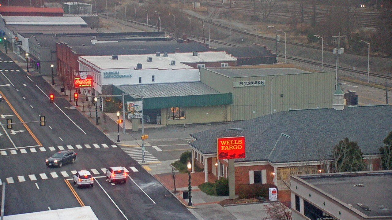 Thumbnail for current weather camera view from Hotel Norton in Norton, Virginia