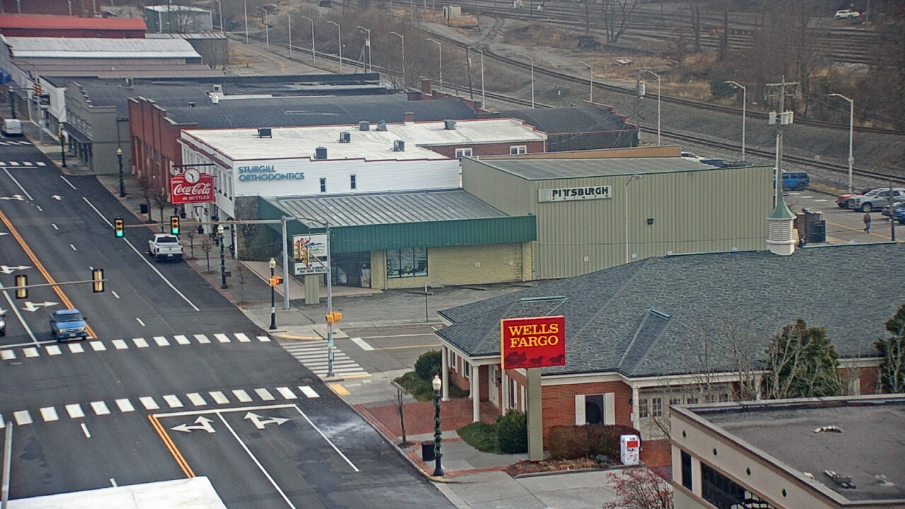 Thumbnail for current weather camera view from Hotel Norton in Norton, Virginia