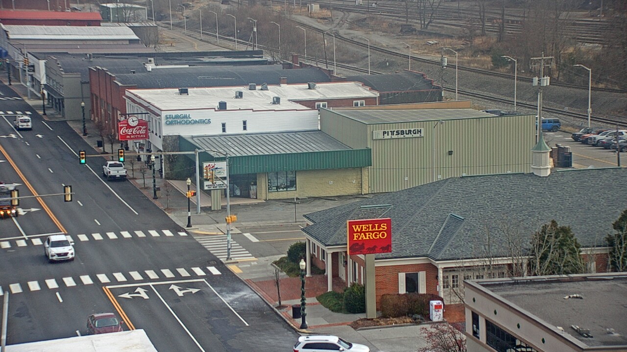 Thumbnail for current weather camera view from Hotel Norton in Norton, Virginia