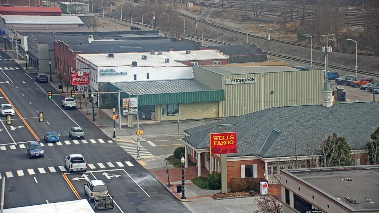 Thumbnail for current weather camera view from Hotel Norton in Norton, Virginia