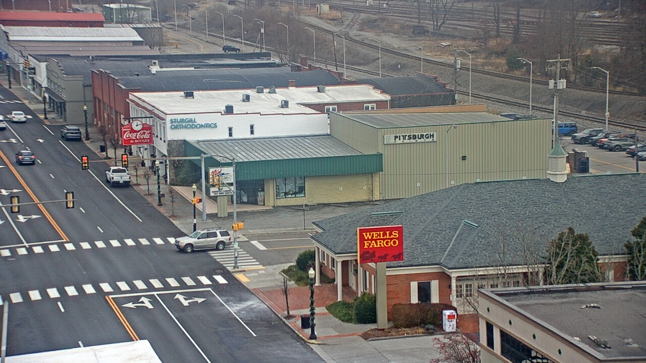 Thumbnail for current weather camera view from Hotel Norton in Norton, Virginia