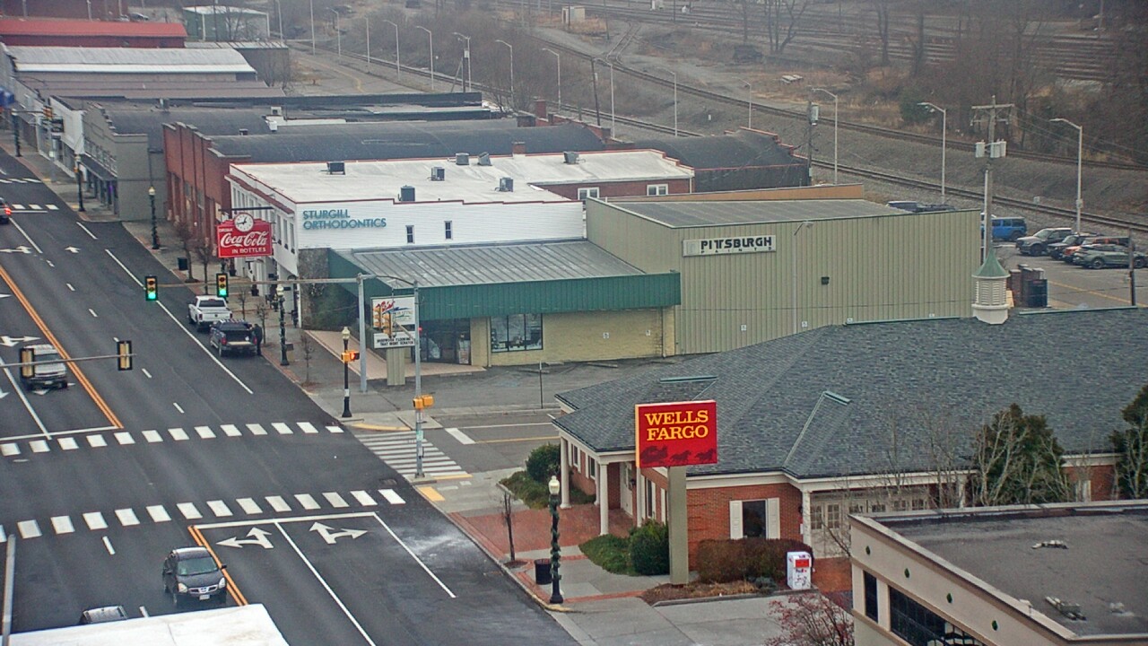Thumbnail for current weather camera view from Hotel Norton in Norton, Virginia