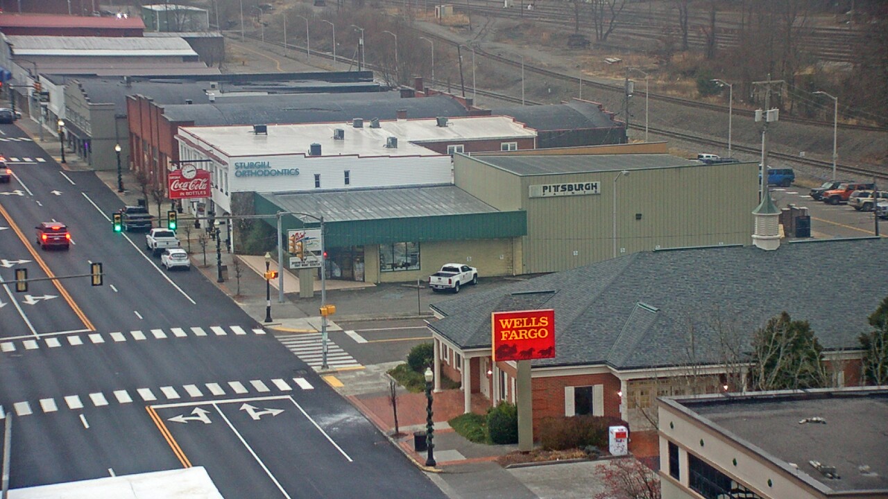 Thumbnail for current weather camera view from Hotel Norton in Norton, Virginia