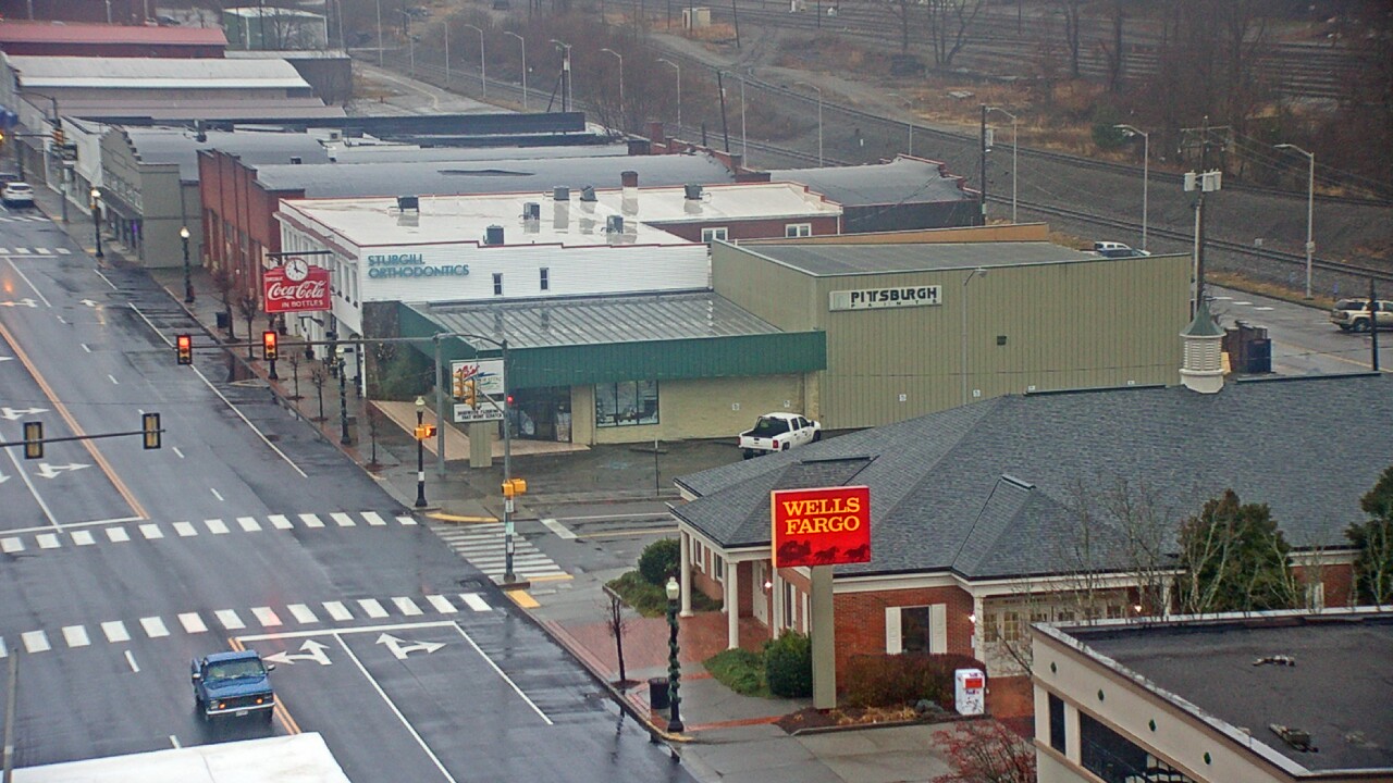 Thumbnail for current weather camera view from Hotel Norton in Norton, Virginia