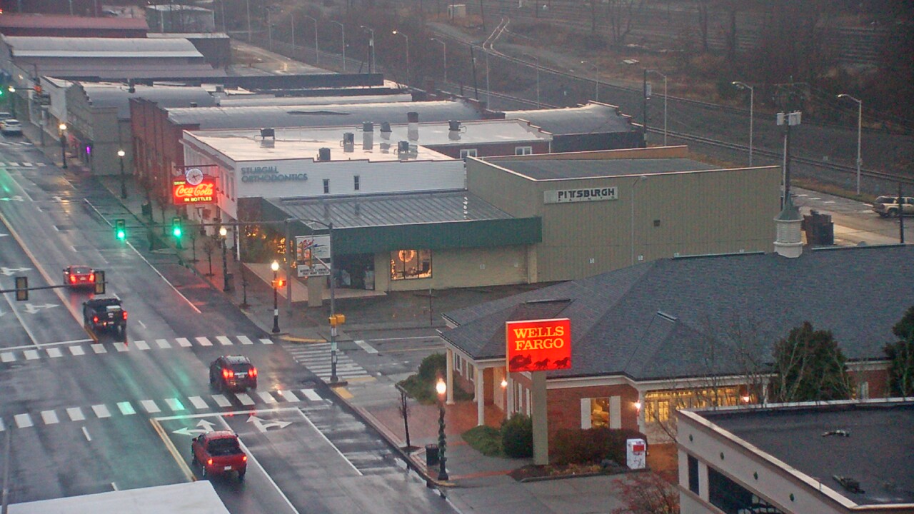 Thumbnail for current weather camera view from Hotel Norton in Norton, Virginia