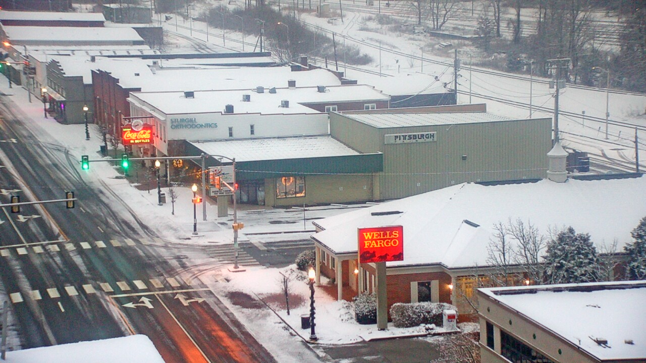 Thumbnail for current weather camera view from Hotel Norton in Norton, Virginia