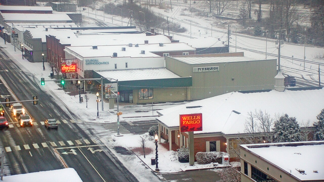 Thumbnail for current weather camera view from Hotel Norton in Norton, Virginia