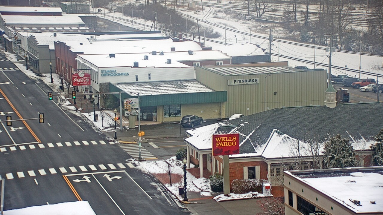 Thumbnail for current weather camera view from Hotel Norton in Norton, Virginia