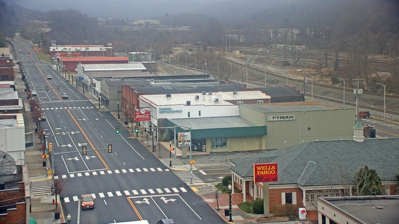 Thumbnail for current weather camera view from Hotel Norton in Norton, Virginia