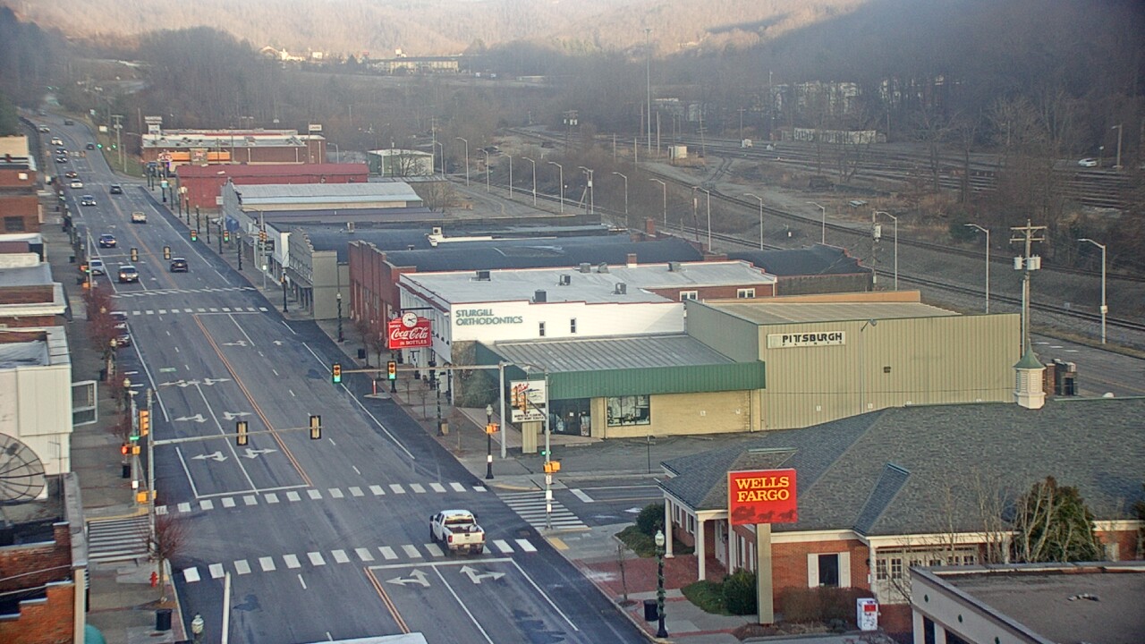 Thumbnail for current weather camera view from Hotel Norton in Norton, Virginia