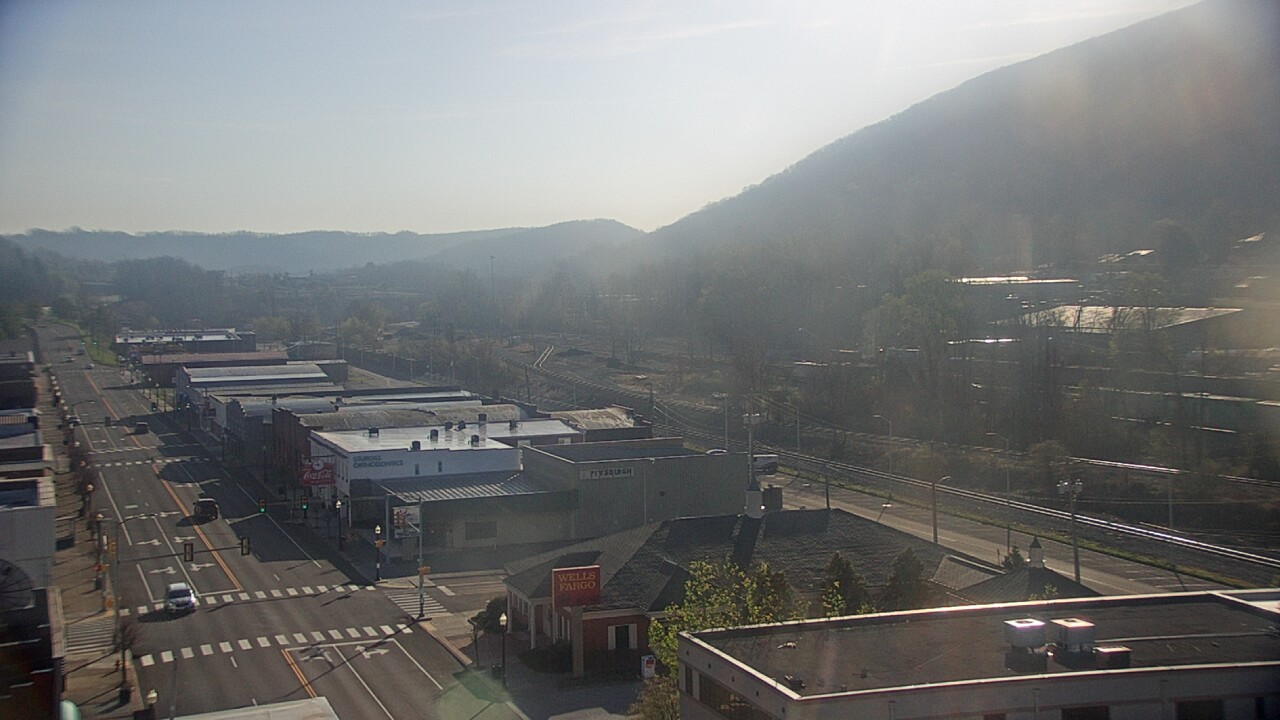 Thumbnail for current weather camera view from Hotel Norton in Norton, Virginia