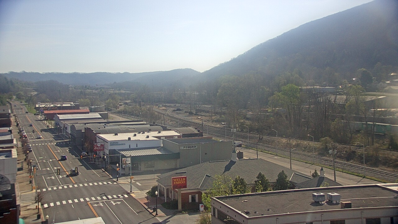 Thumbnail for current weather camera view from Hotel Norton in Norton, Virginia