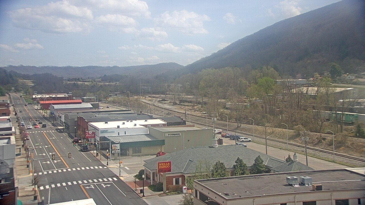 Thumbnail for current weather camera view from Hotel Norton in Norton, Virginia