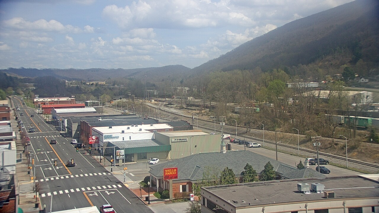 Thumbnail for current weather camera view from Hotel Norton in Norton, Virginia