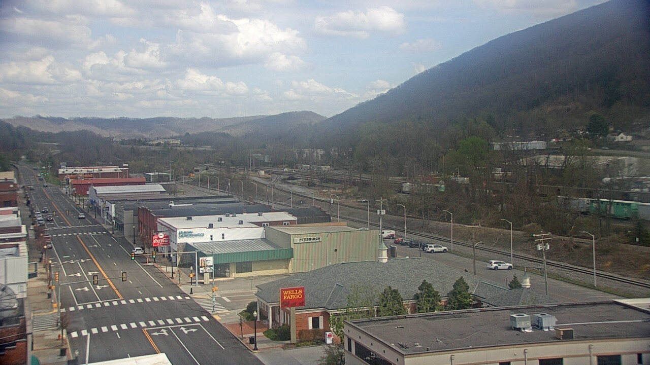 Thumbnail for current weather camera view from Hotel Norton in Norton, Virginia