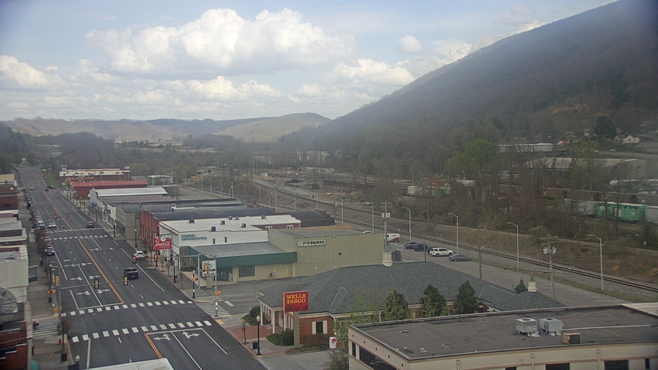 Thumbnail for current weather camera view from Hotel Norton in Norton, Virginia