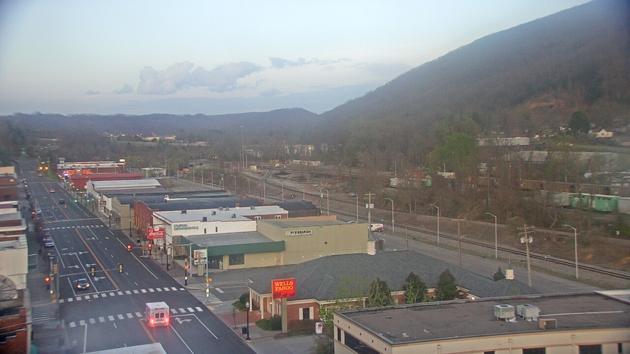 Thumbnail for current weather camera view from Hotel Norton in Norton, Virginia