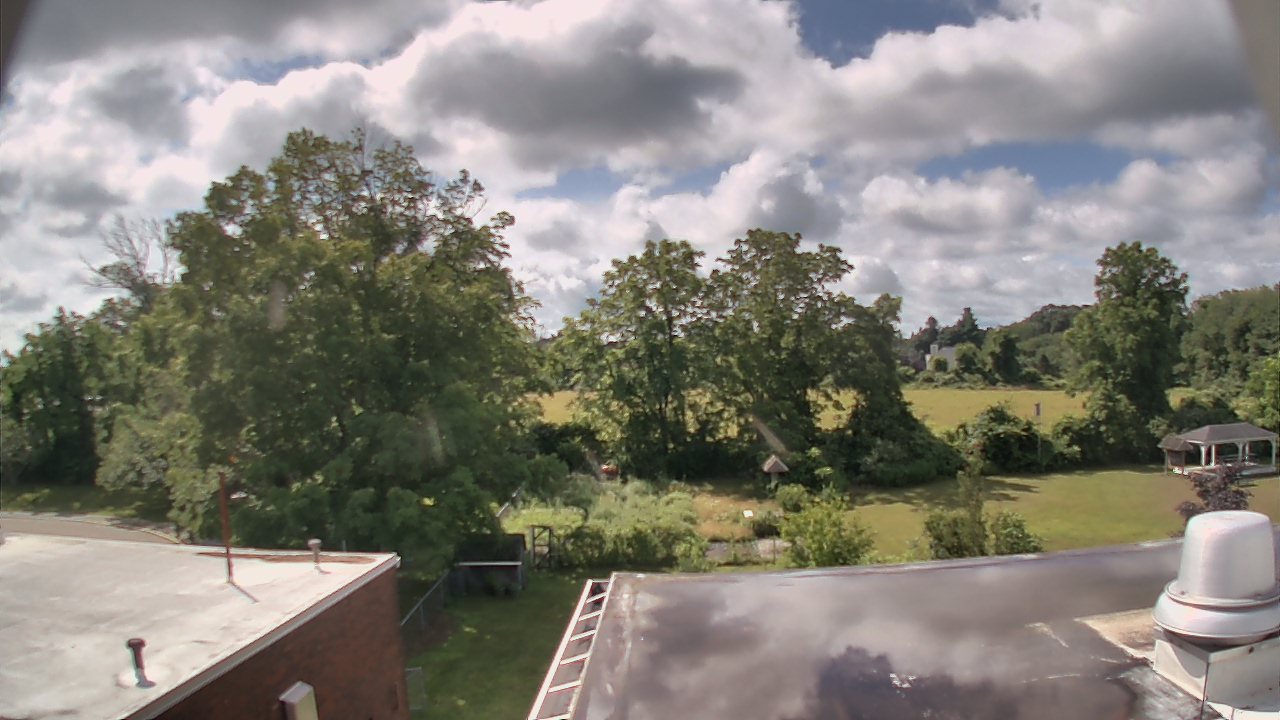 Thumbnail for current weather camera view from John M Moriarty ES in Norwich, Connecticut