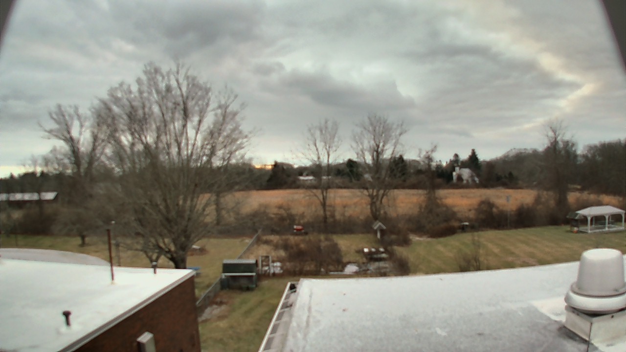 Thumbnail for current weather camera view from John M Moriarty ES in Norwich, Connecticut