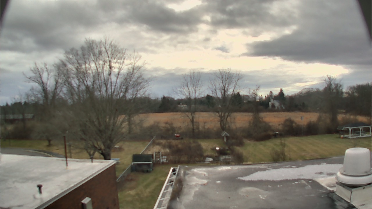 Thumbnail for current weather camera view from John M Moriarty ES in Norwich, Connecticut