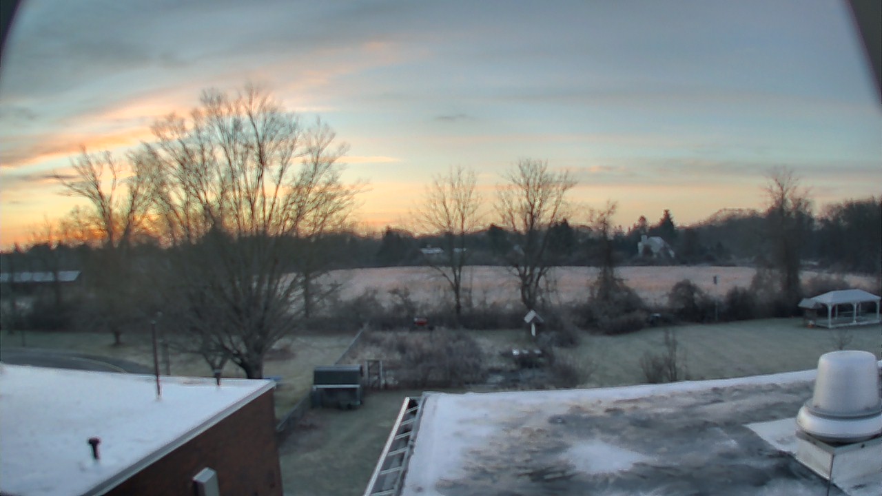 Thumbnail for current weather camera view from John M Moriarty ES in Norwich, Connecticut