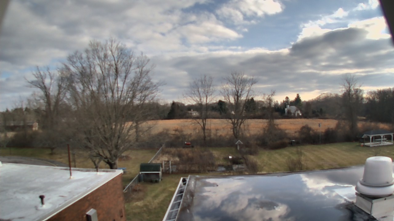 Thumbnail for current weather camera view from John M Moriarty ES in Norwich, Connecticut