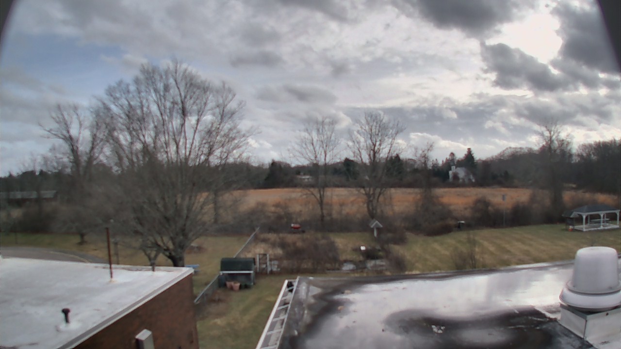 Thumbnail for current weather camera view from John M Moriarty ES in Norwich, Connecticut