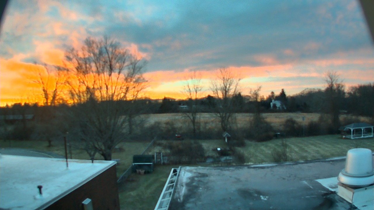 Thumbnail for current weather camera view from John M Moriarty ES in Norwich, Connecticut