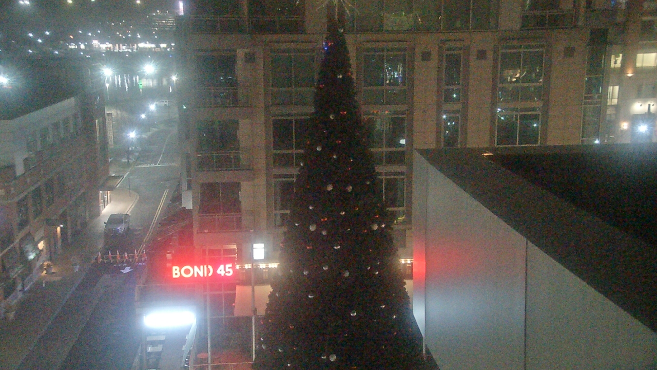 Thumbnail for current weather camera view from National Harbor in Oxon Hill, Maryland