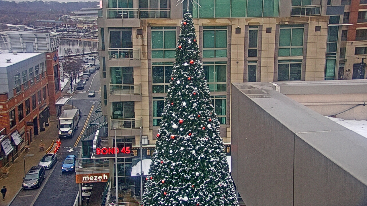 Thumbnail for current weather camera view from National Harbor in Oxon Hill, Maryland