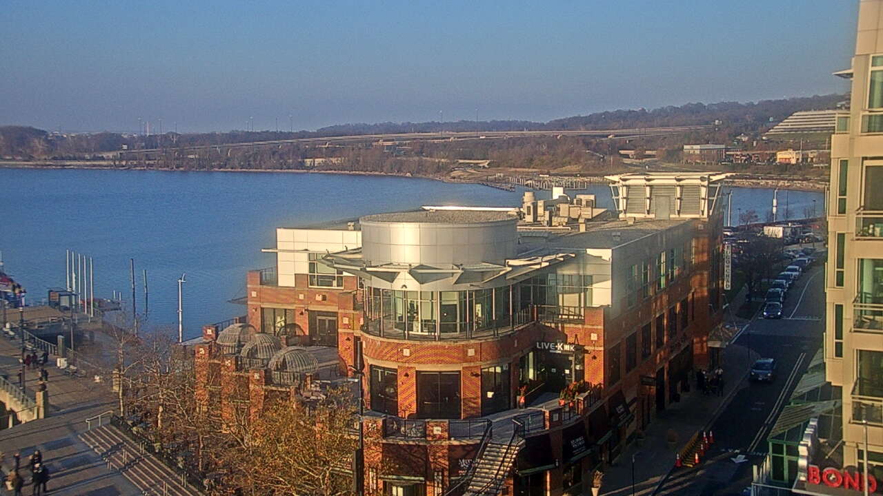 Thumbnail for current weather camera view from National Harbor in Oxon Hill, Maryland