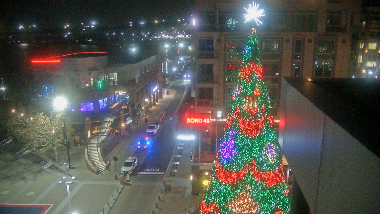 Thumbnail for current weather camera view from National Harbor in Oxon Hill, Maryland