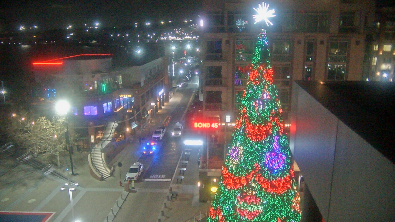 Thumbnail for current weather camera view from National Harbor in Oxon Hill, Maryland
